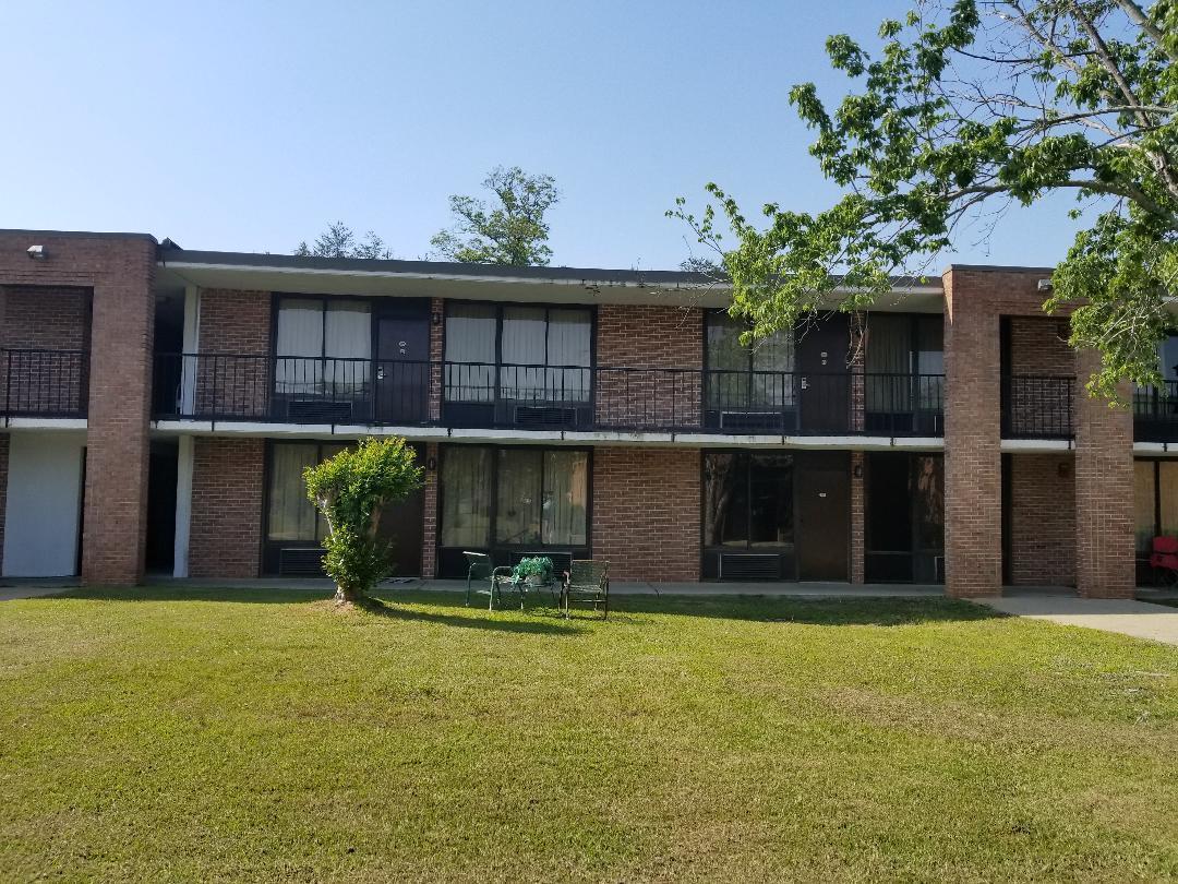 Days Inn By Wyndham Ozark Exterior photo